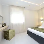 Karla Zadar