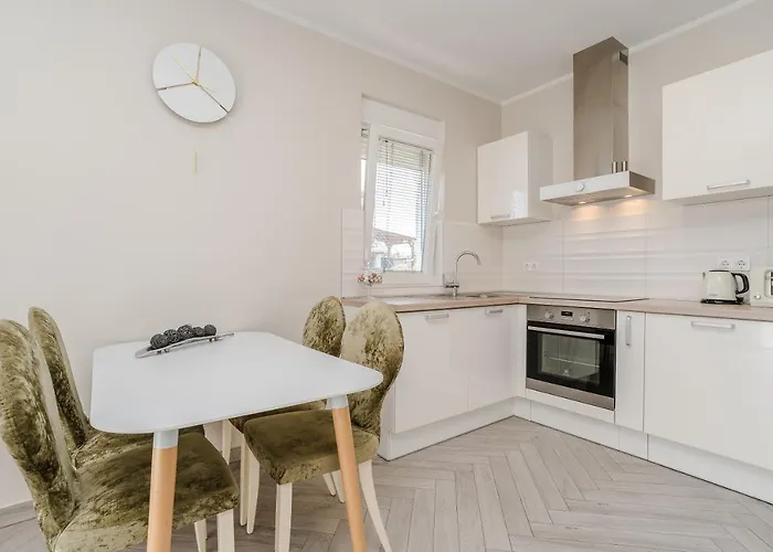 Апартаменти Karla