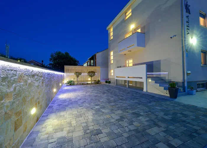 Karla Апартаменти