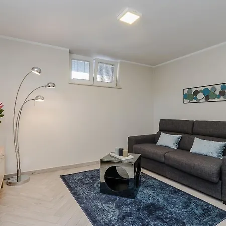 Apartamento Karla Zadar